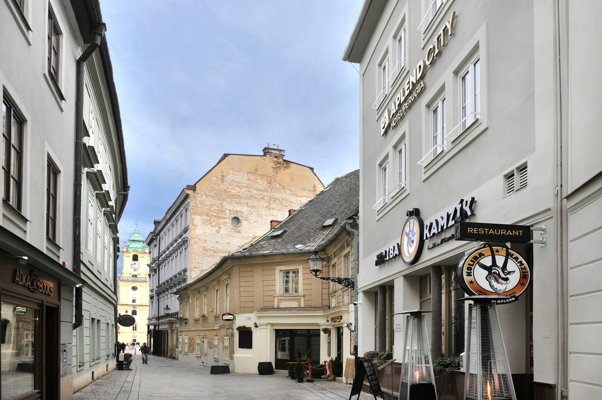 Aplend City Laurinska 11 Bratislava Bagian luar foto